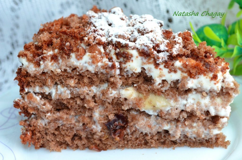 Шикарный шоколадноореховый торт с бананом, черносливом и